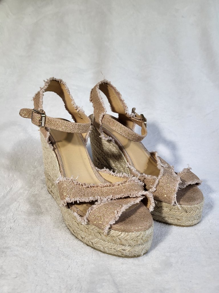 Castaner Bromelia Wedge In ‘Tostado’ Which Is A Warm Beige Size 36 Eu